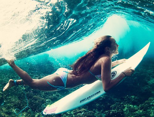 beach-girl-surfing-Favim.com-408255